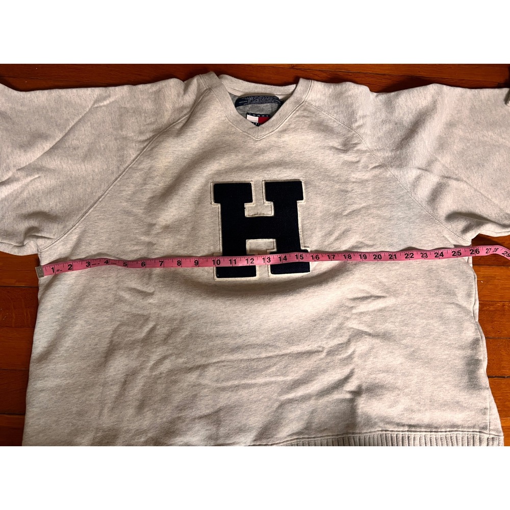 Tommy Hilfiger Vintage Gray Chenille H Patch V-Neck Sweatshirt XL Raglan Sleeve - Picture 4 of 6